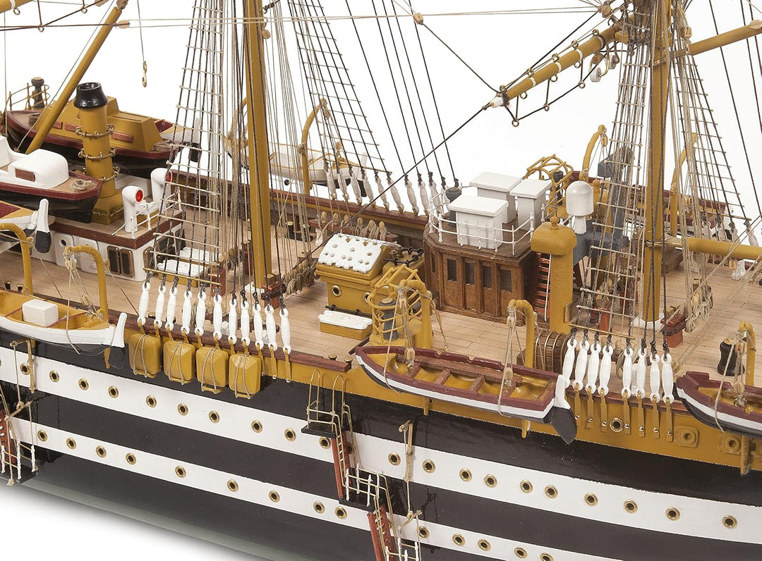 AMERIGO VESPUCCI Montagesatz Code 15006B aus Holz und Metall Massstab 1:100 (980LX560HX304W mm)Segel