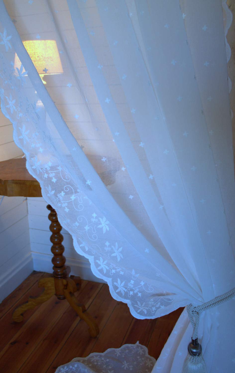 LillaBelle Gardinen Schal Kaya WEIss 1 x 130x250 cm BxH(L) Bestickt Shabby Vintage Landhaus Bandaufh