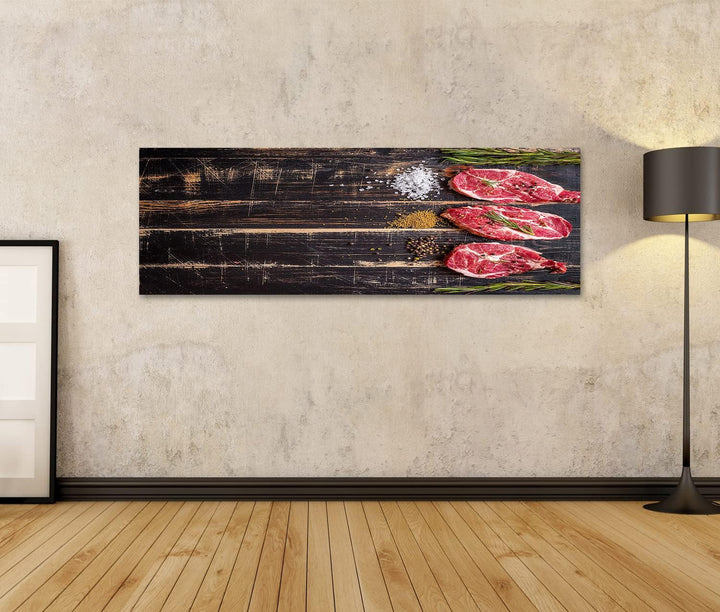 islandburner Bild auf Leinwand Rohes Fleisch Steak Gewürze Auf Dunklem Holzuntergrund Bilder Wandbil