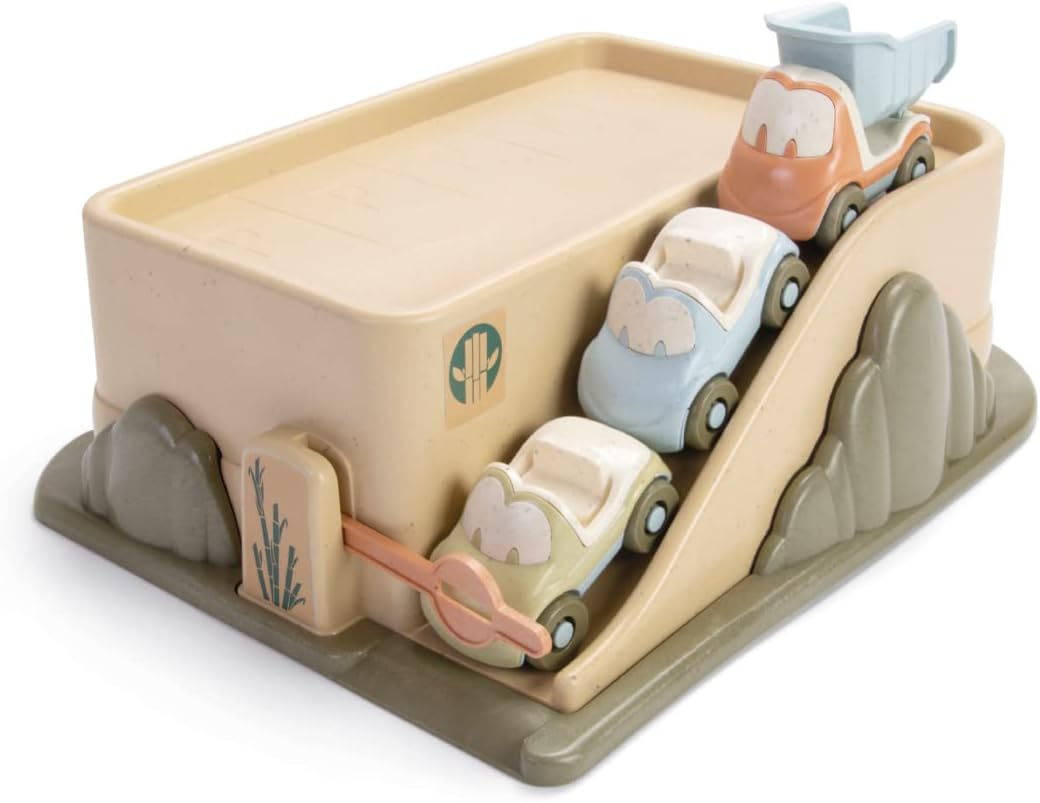 Dantoy Bio Garage with 3 Cars, Multicolour, 34.79 x 27.8 x 16.9 cm
