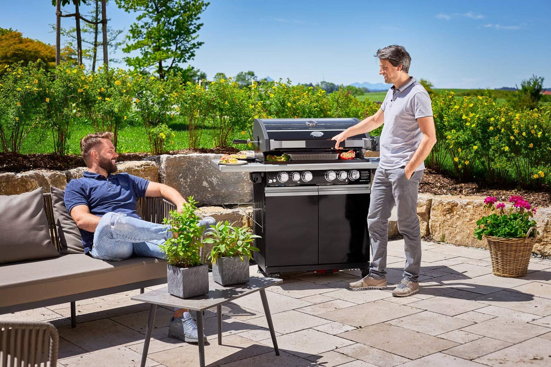 RÖSLE Abdeckhaube BBQ-Station MAGNUM G4/PRO G4, Hochwertige Schützhülle aus 100% Polyester, mit prak