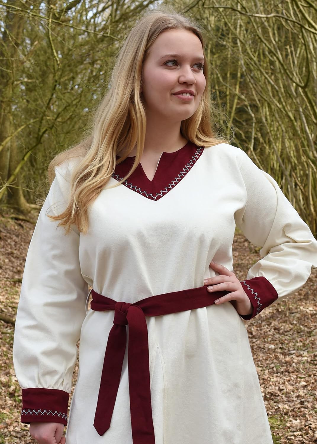 Battle-Merchant Langarm Mittelalter Kleid Jona mit Gürtel für Damen aus Baumwolle | LARP Wikingerkle