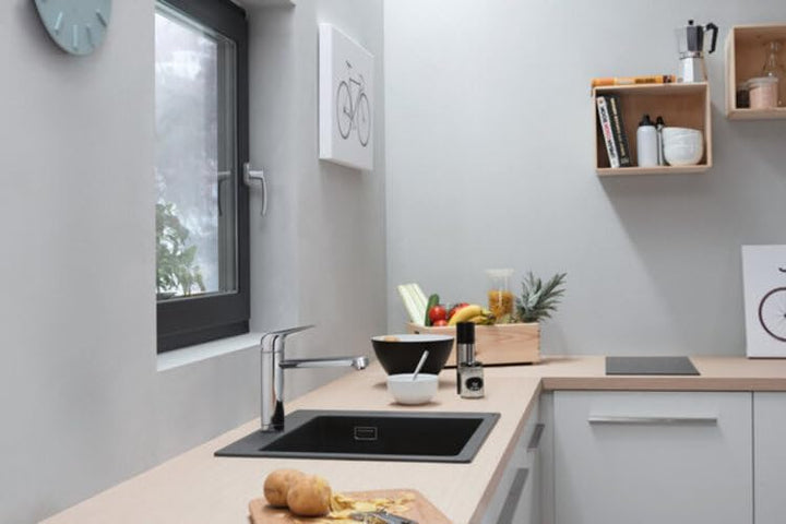 hansgrohe Vorfenster Küchenarmatur Focus M42, Wasserhahn Küche mit Auslauf Höhe 120 mm, 360° drehbar