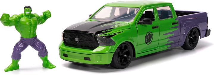 Jada Toys Marvel Hulk Figur mit Modellauto 2014er Dodge Ram 1500 - Set aus Marvel Avengers Sammelfig