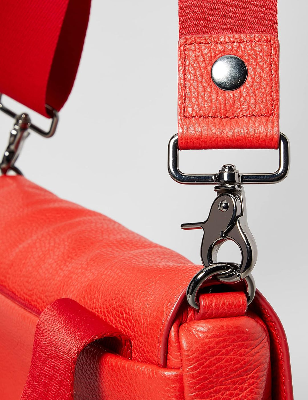 Mandarina Duck Damen Mellow Leather Tracolla Umhängetasche, Rot (Lacquer)