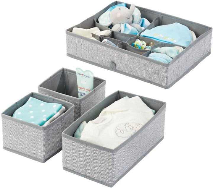 mDesign 2er-Set Kinderzimmer Aufbewahrungsbox aus Kunstfaser mit Fischgrätmuster – Stoff Aufbewahrun