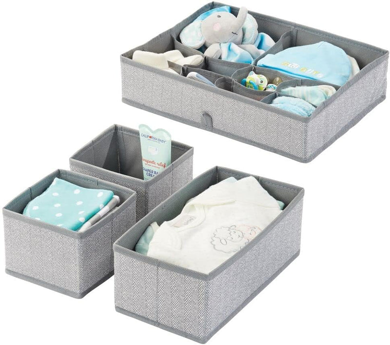 mDesign 2er-Set Kinderzimmer Aufbewahrungsbox aus Kunstfaser mit Fischgrätmuster – Stoff Aufbewahrun