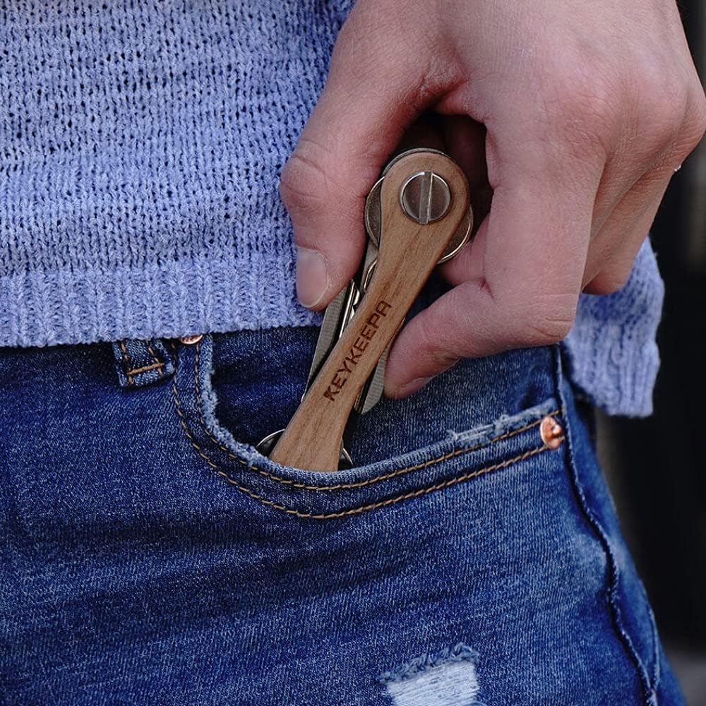 KEYKEEPA aus Holz - Der Schlüssel Organizer - für bis zu 12 Schlüssel, inklusive Flaschenöffner und