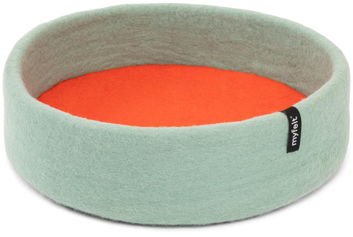 myfelt Fine Schurwolle-Katzenkorb, Türkis mit rotorangem Inlay, 40 x 13 cm