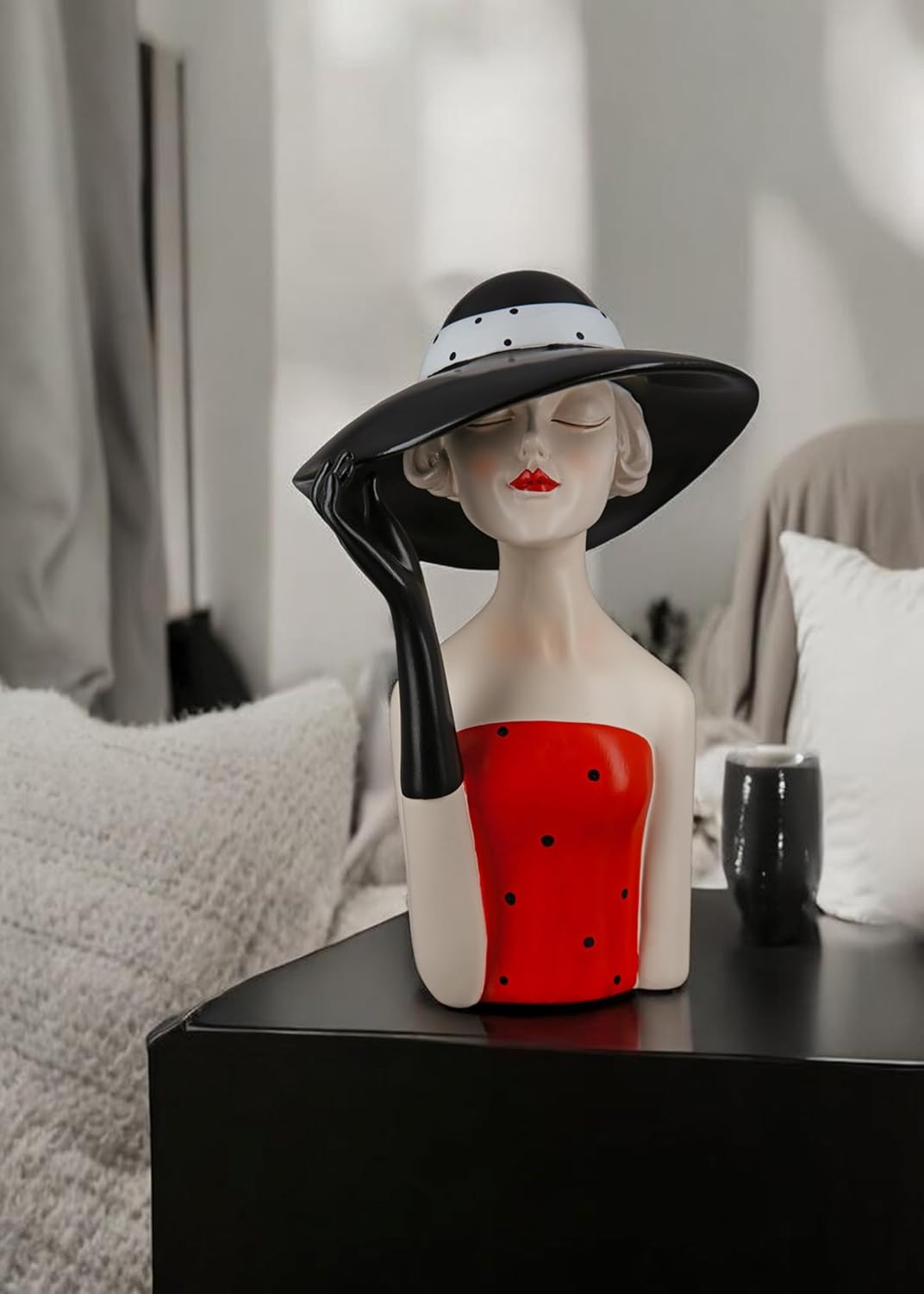 GILDE Deko Skulptur Figur Lady - mit schwarzem Hut - Dekoration und Geschenk - Höhe 29, 5 cm, 37195