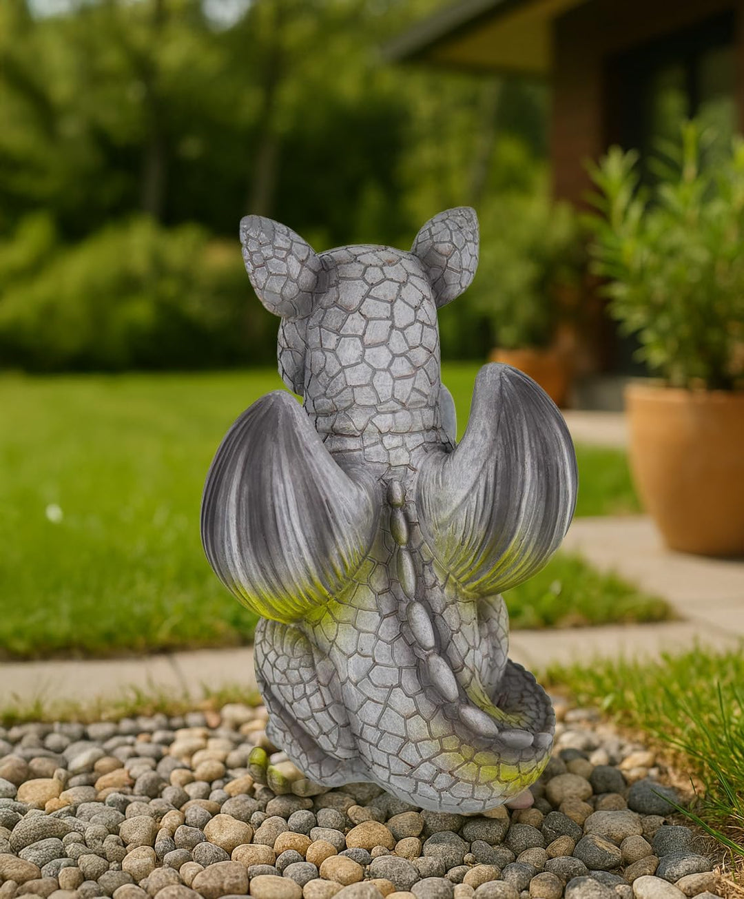 Kremers Schatzkiste Drachenkind verliebt mit Herz Drache Figur Gartenfigur Liebe