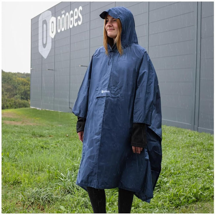 Dönges 4-in-1 Regenponcho mit Ärmeln in 4 Farben | Atmungsaktiv, Wasserdicht & Vielseitig mit Brustt
