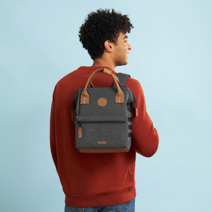 Cabaïa - Rucksack - Unisex & Geräumig - Ideal als Handgepäck, für die Arbeit & Abenteuer - 2 Austaus
