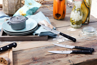 ZWILLING Steakmesser-Set mit Welle, 4 teilig, Klingenlänge 12 cm, Kunststoffgriff mit Nieten, Schwar