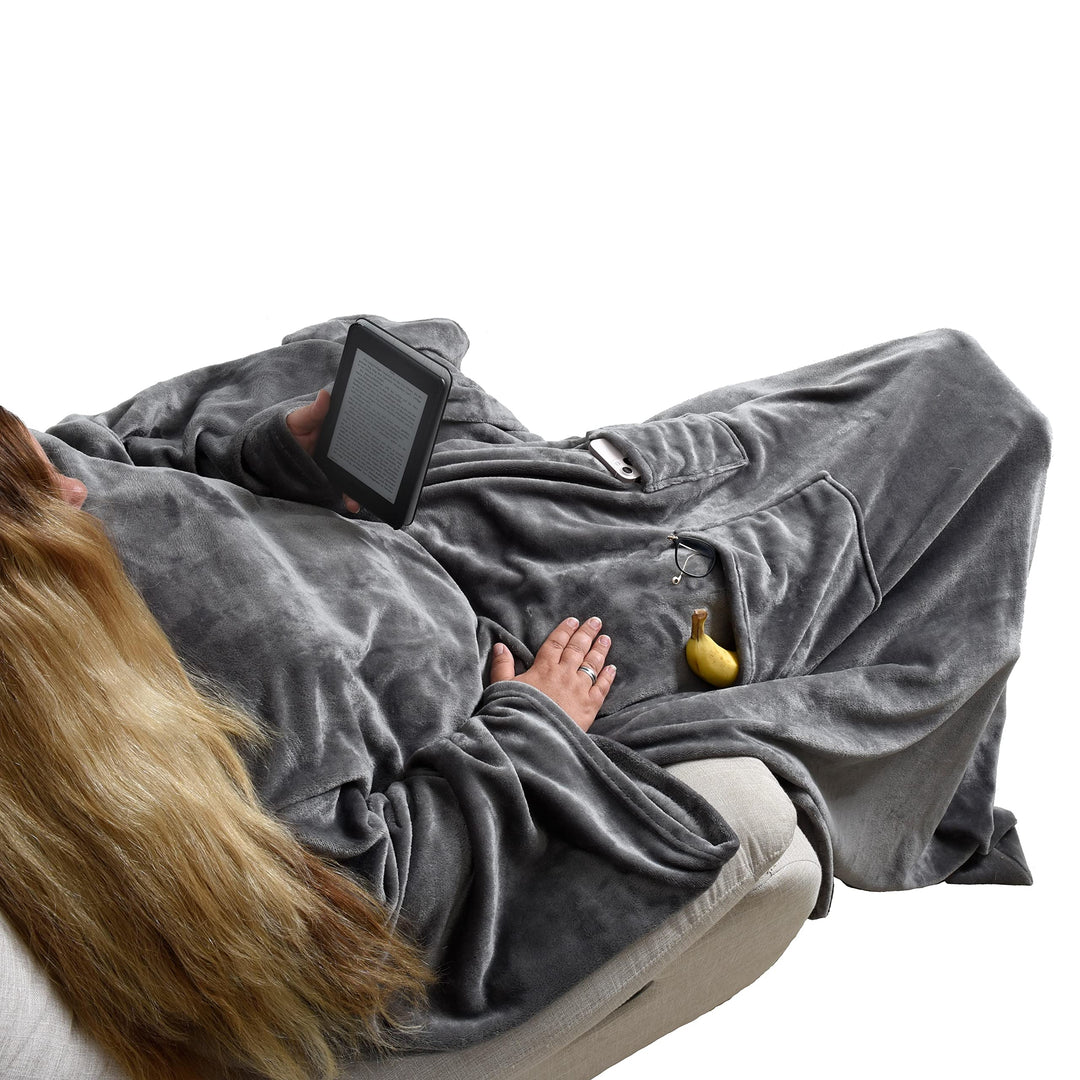 ESTEXO XXL TV-Decke Ärmeldecke Kuscheldecke Wohndecke mit Ärmeln und Fusstasche Handytasche Anthrazi