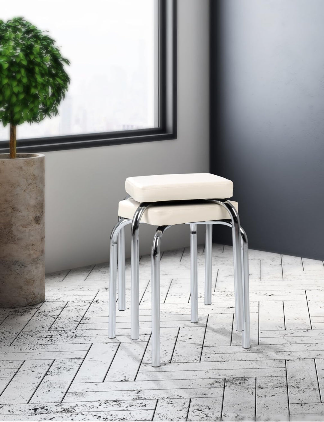 Home4You Sitzhocker - Stapelbar - Belastbar bis 90 kg - 36x47x36 cm - Weiss - Chromfarben - Metall -