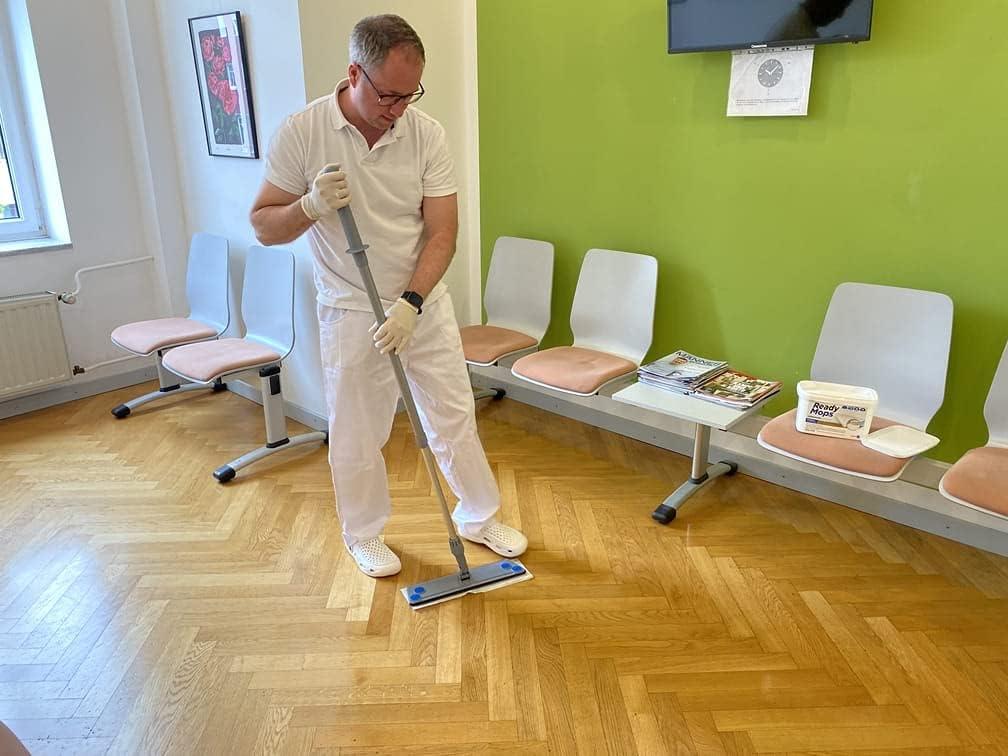 CleaningBox® Feuchte 5-in-1 ReadyMops Reinigungsmopps Bodenwischtücher mit Allzweckreiniger (ohne Wi