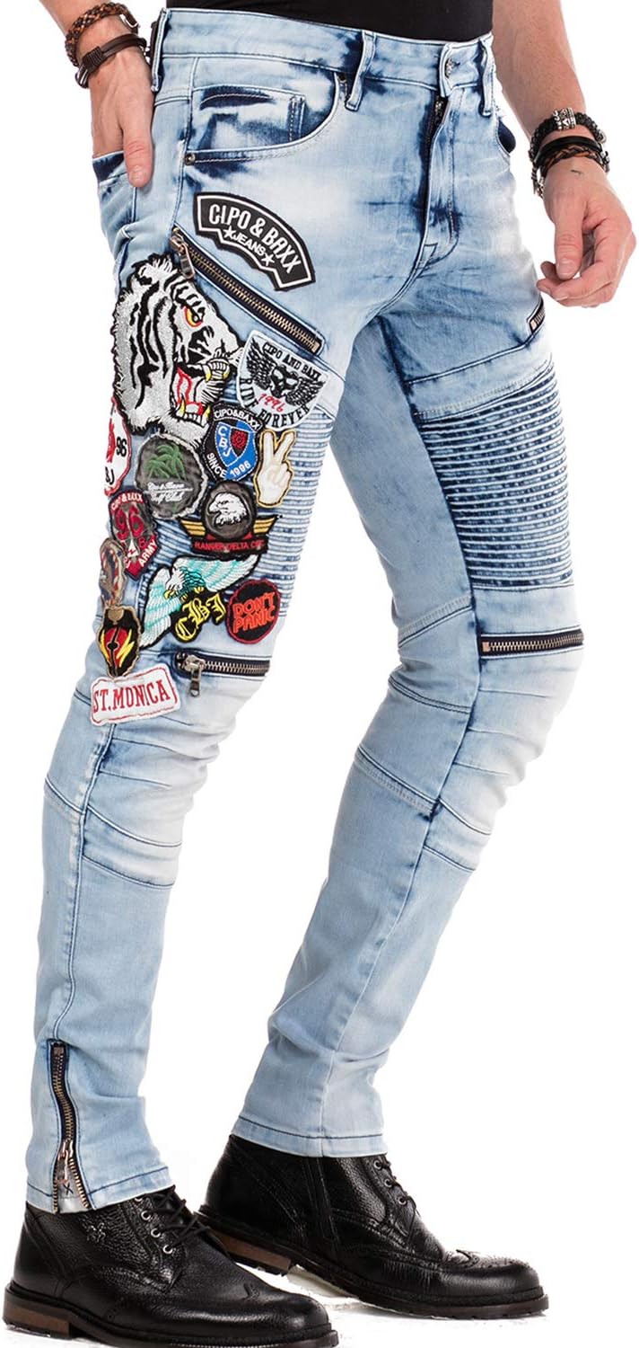 Cipo & Baxx Herren Jeanshose Biker STYL Slim Fit Denim Design Aufnähern Straight Fit Jeans Hose CD49