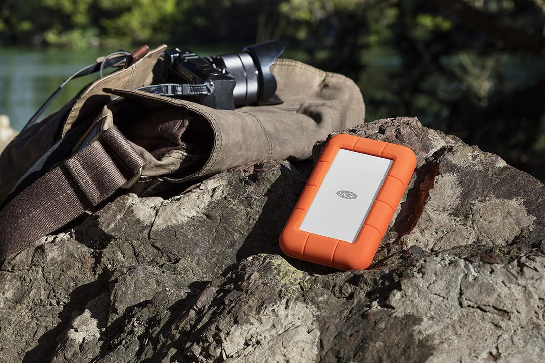 LaCie Rugged Secure 2TB tragbare externe Festplatte, 2.5 Zoll, PC & Mac, inkl. USB-C w/o USB-A Kabel