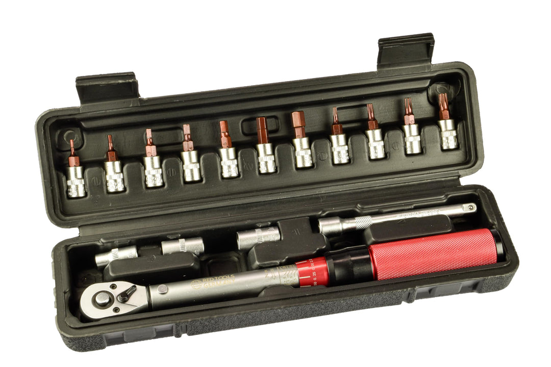 Red Tools Drehmomentschlüssel mit Zubehör - 5-25 Nm 1/4 Zoll Antrieb - Radmutternschlüssel für Auto,