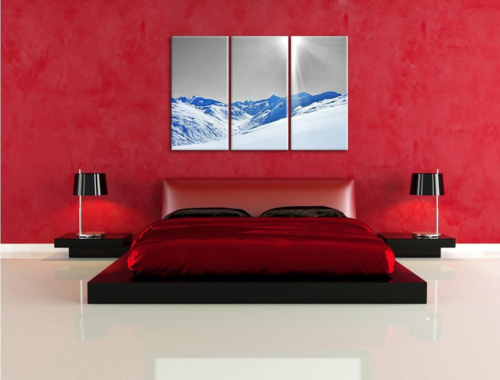 Pixxprint Berglandschaft im Winter / 3-Teilig/Gesamtmass 120cm Leinwandbild bespannt auf Holzrahmen/