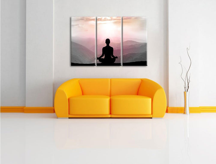 Pixxprint Meditierender Mensch in den Bergen als Leinwandbild/Grösse: 3 Teilig (120x80) cm/Wandbild/