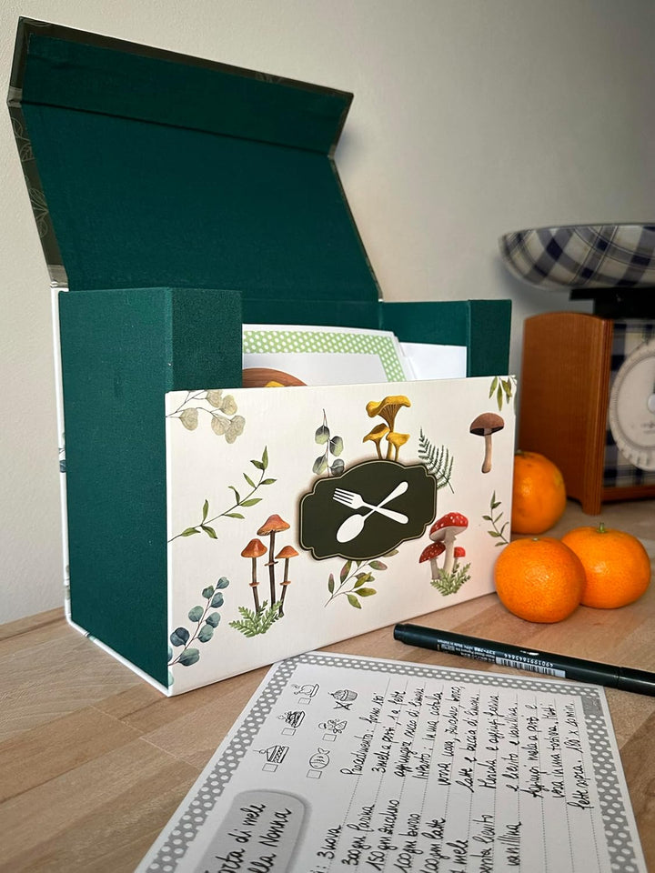 Mareli Rezeptbox mit 60 illustrierten Rezeptkarten zum selber beschriften und 6 Trennblättern im Ess