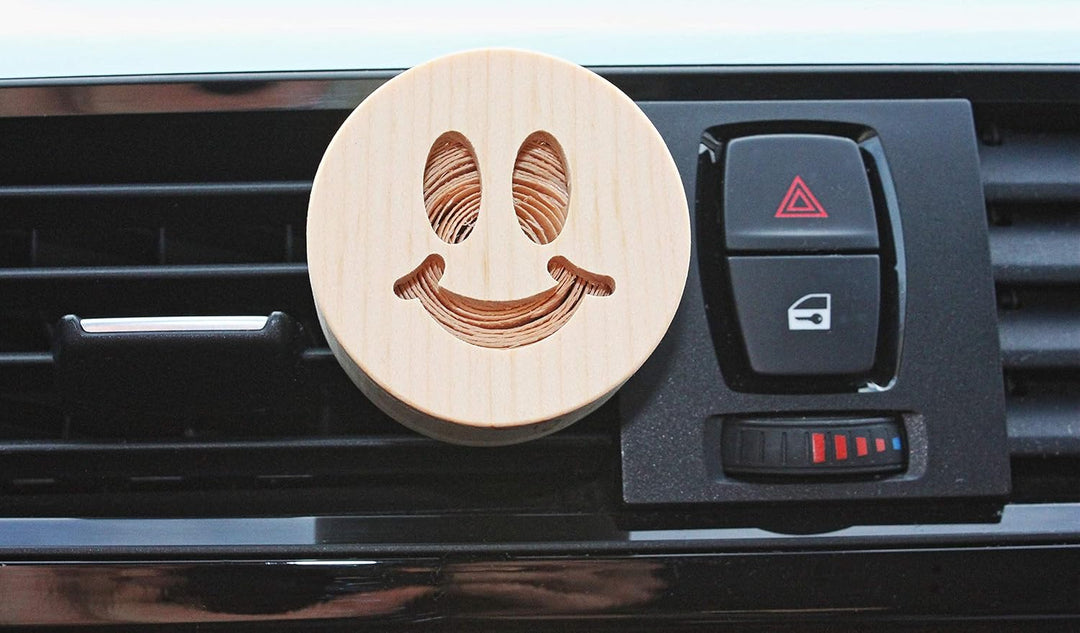 Natürlicher Autoduft, Auto Lufterfrischer Smiley Smile, aus ZirbenHolz