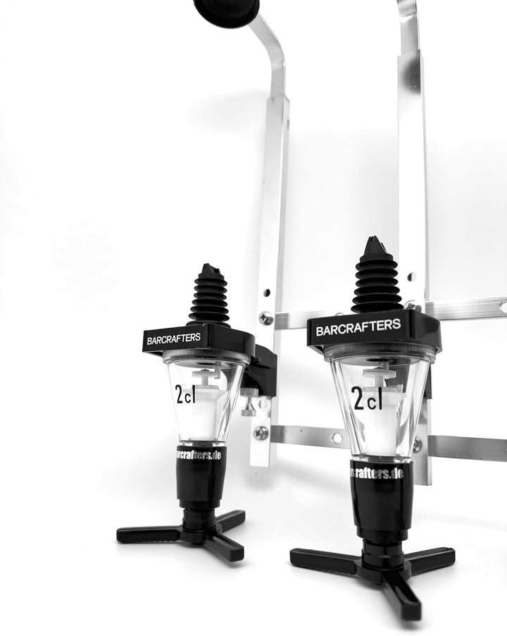 BARCRAFTERS Dosierer Spirituosen Reihenhalterung / 2er Wandhalterung inkl. 2 Portionierer 2 cl | Fla