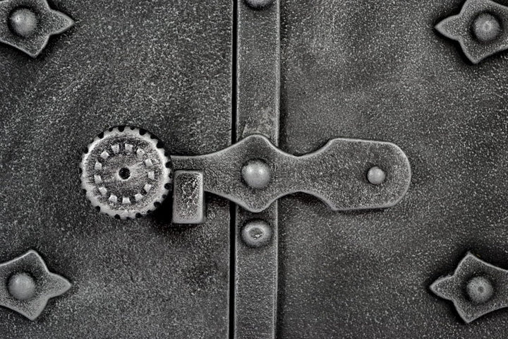 SEZAM doppelte Backofentür aus Gusseisen mit Türriegel, Nietenoptik, Pizzaofentür - Brotofen - Stein