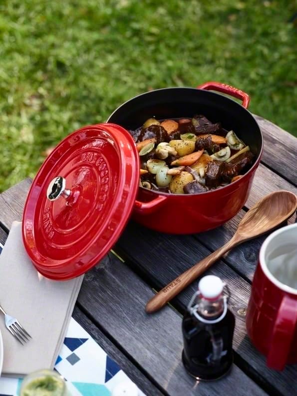 STAUB Gusseisen Bräter/Cocotte, Rund 26 cm, 5 L, Aromaregen Funktion, Für alle Herdarten geeignet, K