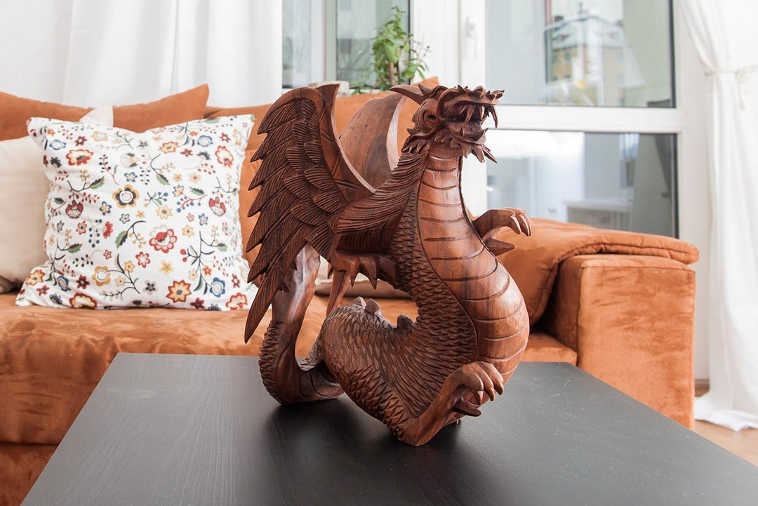 Windalf Handarbeit Holzfigur Drache BRAINN 30 cm Stehender Holz-Drache mit Flügeln Glücksbringer Sch