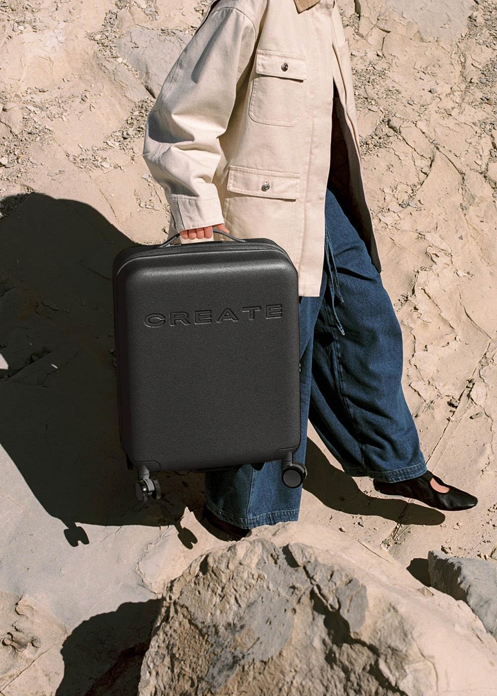 CREATE / Luggage Studio/Faltbarer Polykarbonat-Hartschalenkoffer Schwarz / 39x23x54cm / TSA-Vorhänge