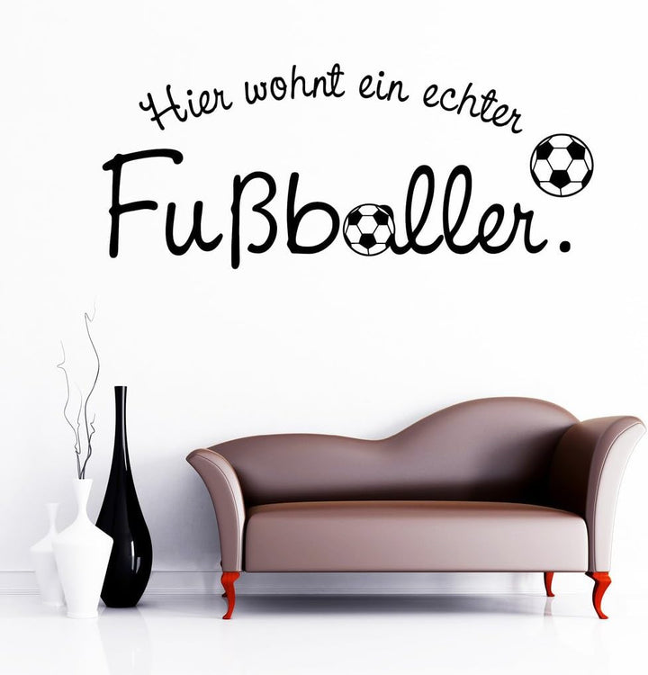 Türaufkleber „Hier wohnt ein echter Fussballer“ Kinderzimmer/schwarz / 55 x 131 cm Schwarz 55 x 131