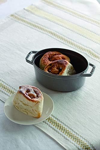STAUB Cocotte, Gusseisen Bräter mit Deckel, 15 cm, 0,6 L, Oval, Alle Herdarten inkl Induktion, Made