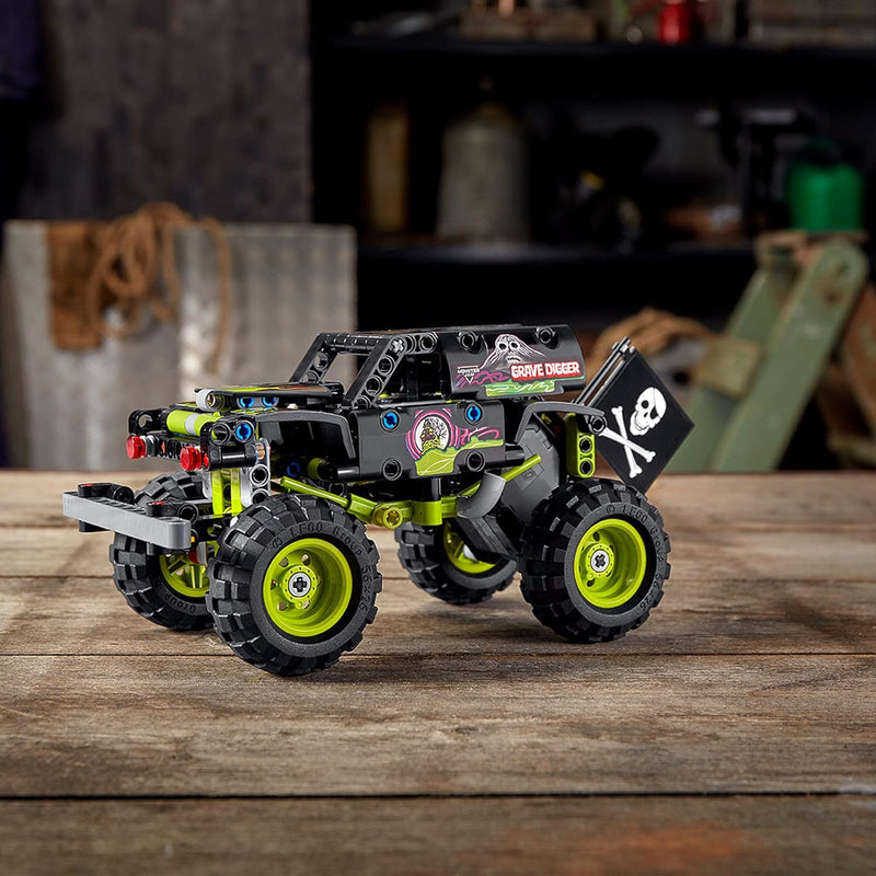 LEGO 42118 Technic Monster Jam Grave Digger Truck, Gelände-Buggy, 2in1 Auto-Set, Spielzeugauto mit R