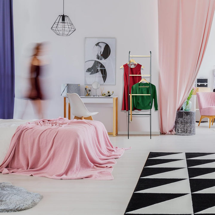 Relaxdays Handtuchleiter aus Metall, 4 Sprossen, für Handtücher & Kleidung, platzsparend, HxBxT 160x