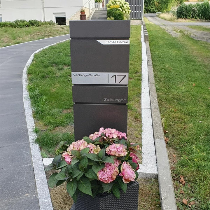 Metzler Standbriefkasten freistehend in DB 703 Eisenglimmer aus Stahl mit Zeitungsfach - personalisi