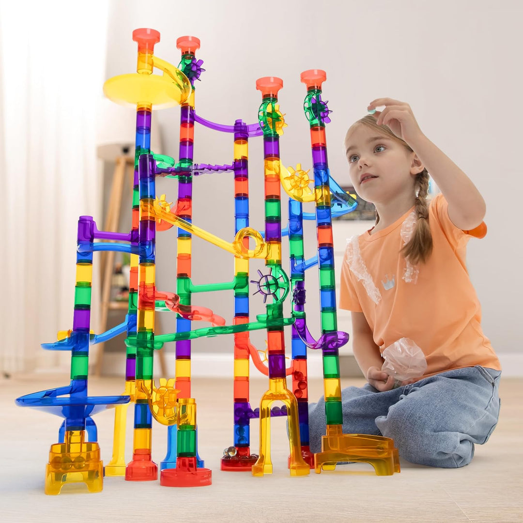 JOYIN 170 Stück Mehrfarbige Murmelbahn Marble Run Set mit 120 Kunststoffteile 50 Glasmurmeln, Bauste