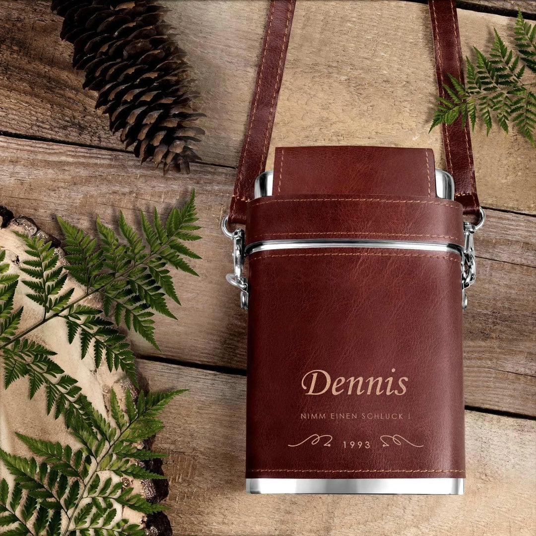 Maverton Flachmann mit Gravur - personalisiert - 250 ml - aus Edelstahl - 3x10 ml Pinnchen - Lederet