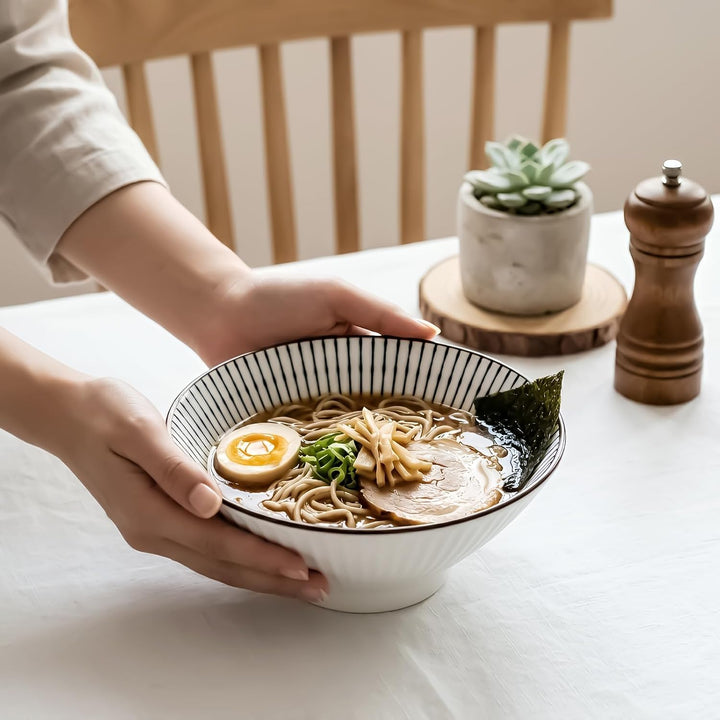 QINLANG Japanische Ramenschalen, Keramik, 4 Stück, für Müsli, Suppe, Pho, Nudeln, Blau und Weiss, 20