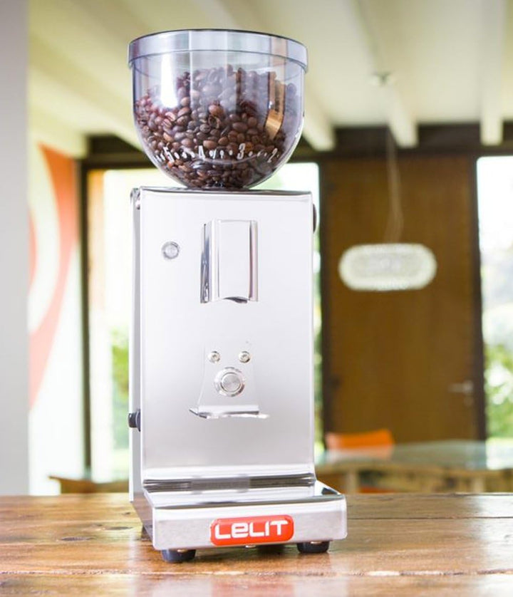 LELIT Fred Kaffeemühle - 38 mm konischer Grat und elektronische Dosierung - Edelstahl - Silber