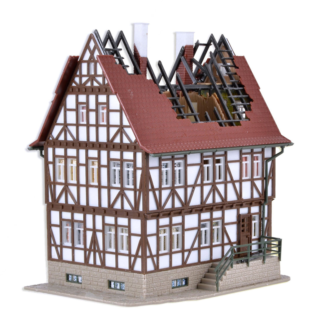 Vollmer 43728 Brennendes Haus
