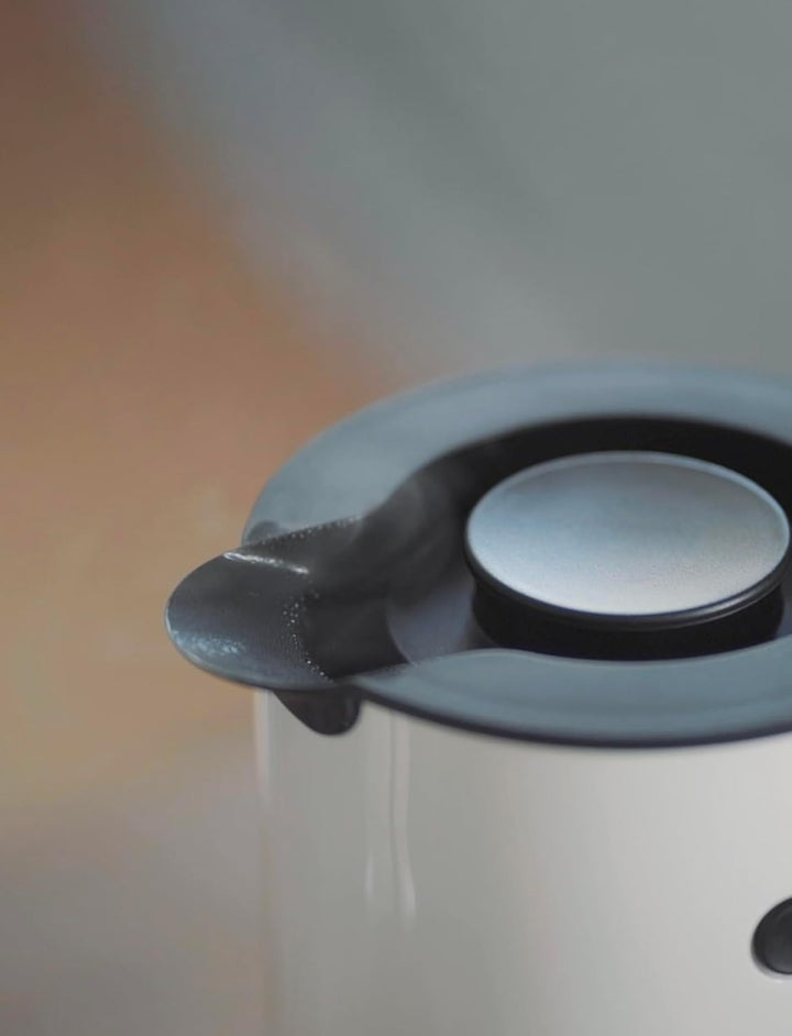 Stelton Wasserkocher EM77 - Elektrischer Kocher, Wasserkessel, Teekanne - Schnell kochend, niedriger