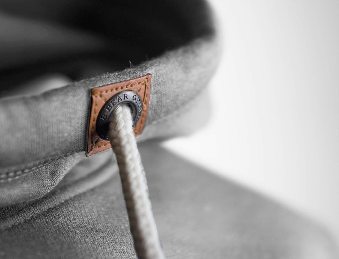Grin&Bear Herren Kapuzenpullover mit Cross Over Kapuze GEC477 M Grau Meliert, M Grau Meliert