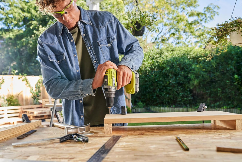 Ryobi Akku-Schlagbohrschrauber (2x Akku 2,0 + 4,0 Ah, 18 V, Schlagbohrfunktion, mit Ladegerät, Beleu