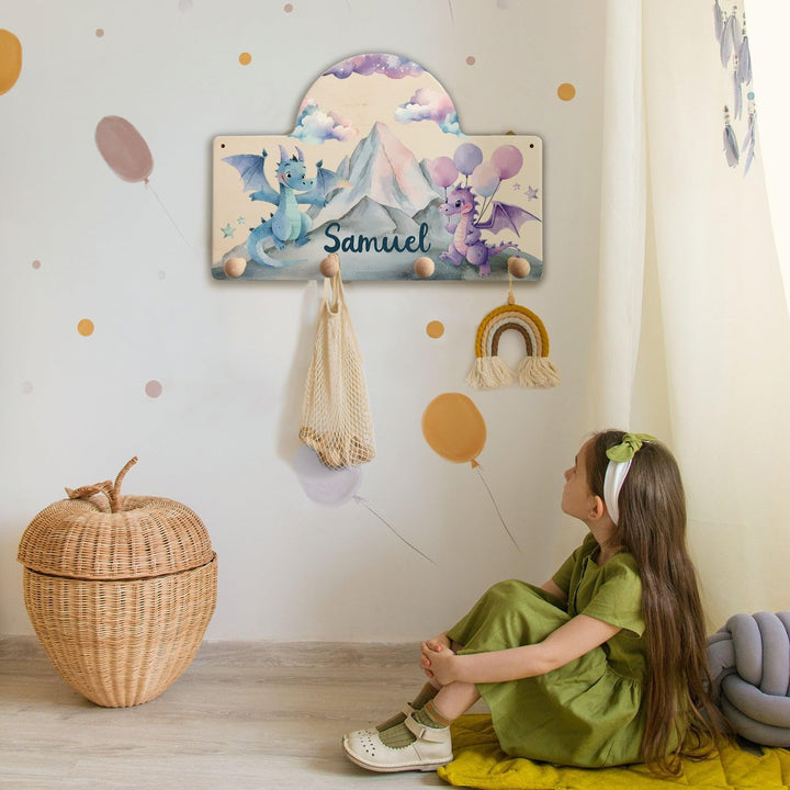 GRAVURZEILE Personalisierte Kindergarderobe - Drache - Personalisiert mit Name - Garderobe aus Holz