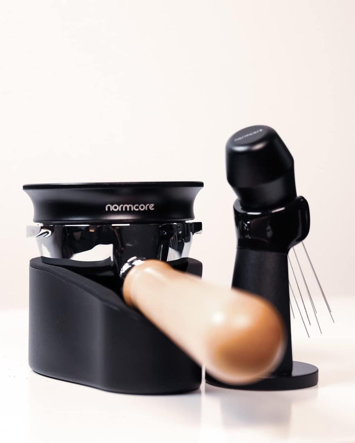 Normcore Tamperstation 58mm - Tamper Station aus Edestahl, Silikon Für Siebträger - Andrückstation f