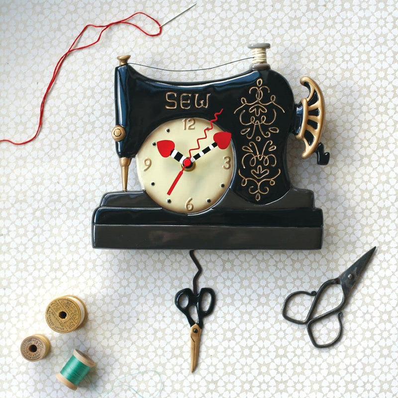 Allen Designs, Enesco Armbanduhr zum Aufhängen in Form einer Nähmaschine, Nähmaschine