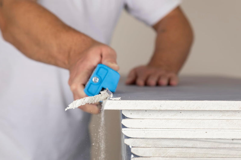 Knauf Kantenhobel mit 1 Arbeitsklinge und 3 Ersatzklingen – Gips-Hobel zum exakten Anfasen von Gipsf